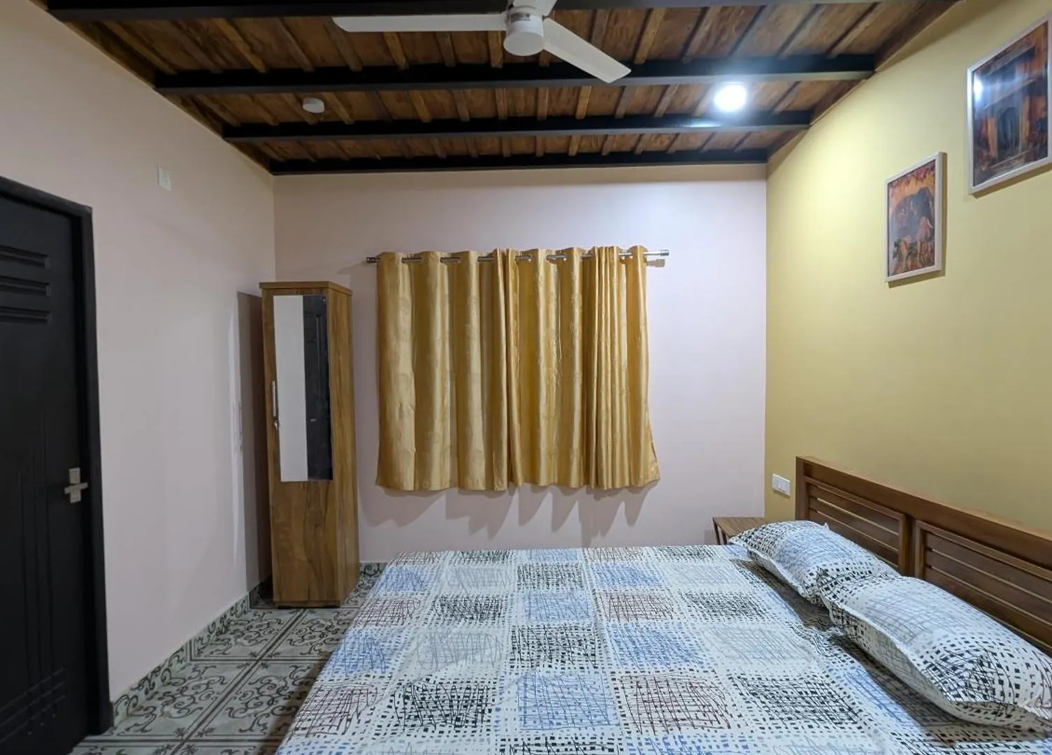 Aastha Villa